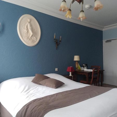 Hostellerie Saint Martin- Logis Hotel Et Restaurant Creully sur Seulles Eksteriør bilde