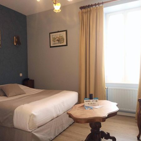Hostellerie Saint Martin- Logis Hotel Et Restaurant Creully sur Seulles Eksteriør bilde