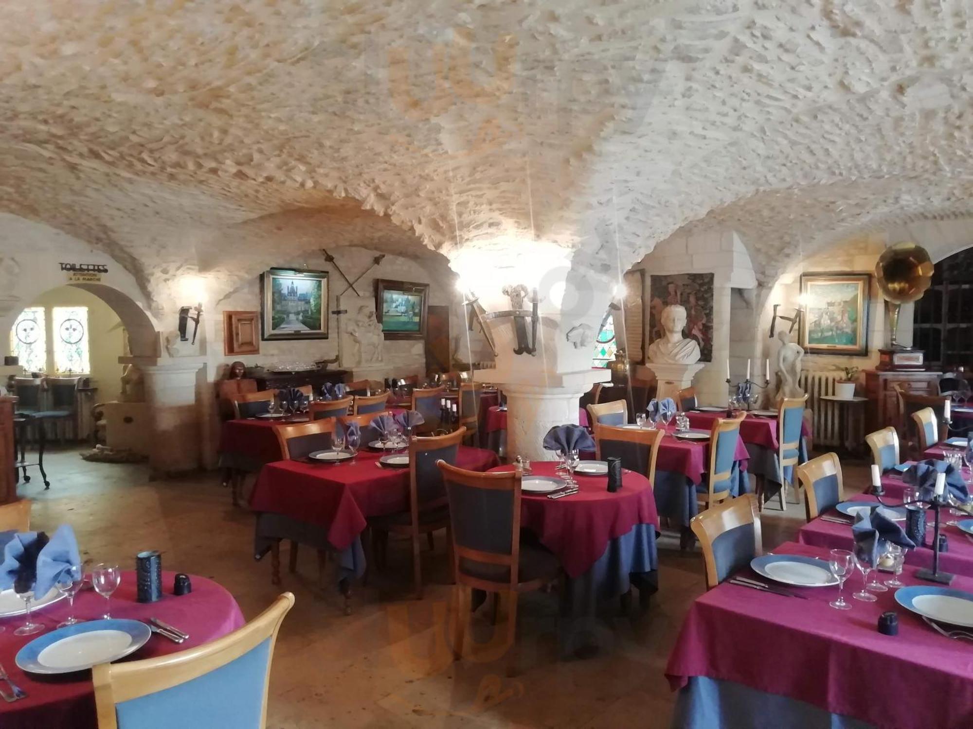 Hostellerie Saint Martin- Logis Hotel Et Restaurant Creully sur Seulles Eksteriør bilde
