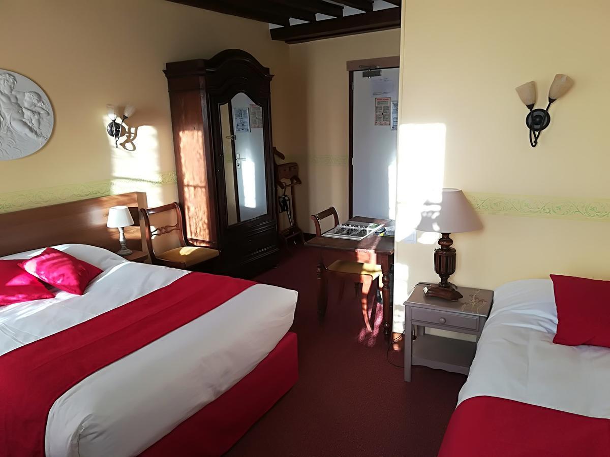 Hostellerie Saint Martin- Logis Hotel Et Restaurant Creully sur Seulles Eksteriør bilde