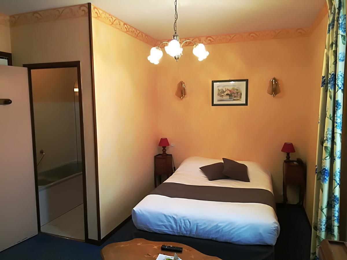 Hostellerie Saint Martin- Logis Hotel Et Restaurant Creully sur Seulles Eksteriør bilde
