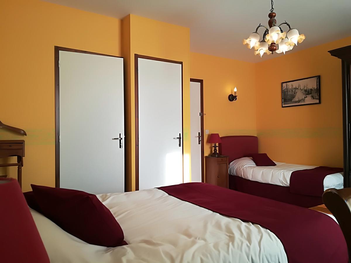 Hostellerie Saint Martin- Logis Hotel Et Restaurant Creully sur Seulles Eksteriør bilde